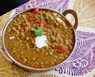 Dhaba style dal (Smoky whole green lentils)