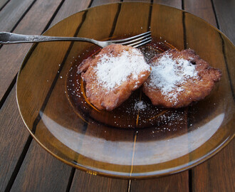 Racuchy orkiszowe z jabłkami / Spelt pancakes with apples / Tortitas espelta con manzanas