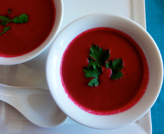 Winterliche Rote Bete & Kokosnuß-Suppe (Randensuppe)
