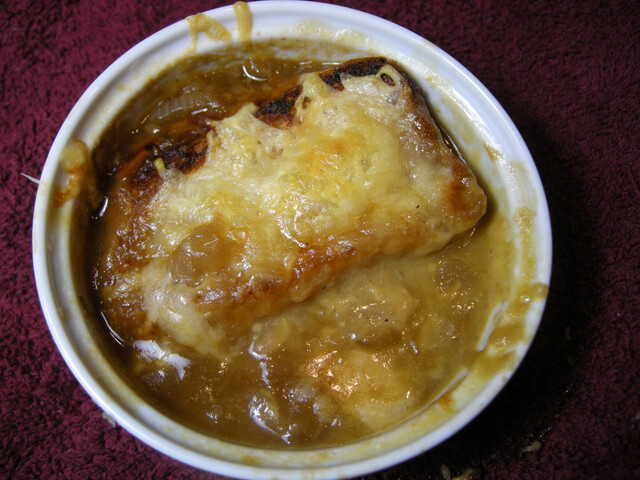Rosie Makes Julia's French Onion Soup.
