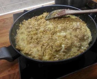 Rosmarin, safran og salsiccia saus til pasta