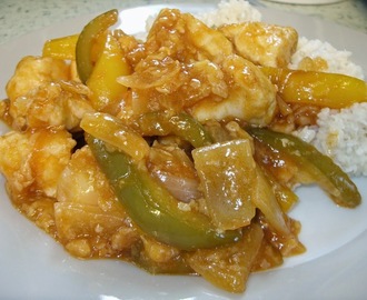 Sweet and sour chicken with peppers - not pineapple!