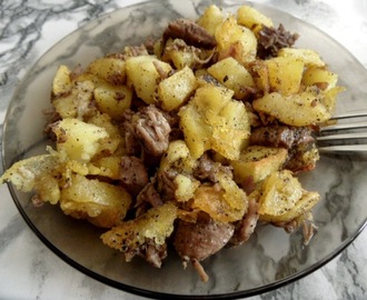 Brassói aprópecsenye sertéslapockából - gyorsfőző fedővel, tepsis krumpli vele sült fasírttal