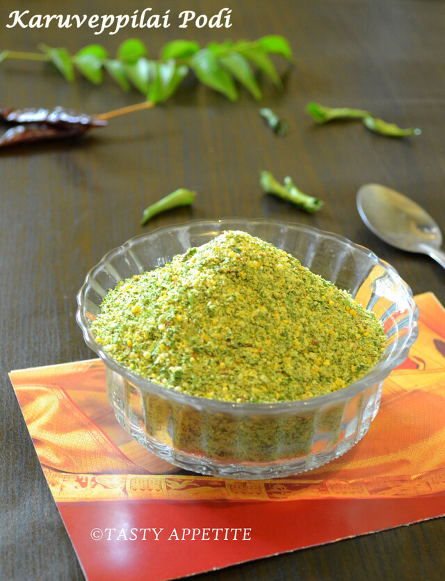 How to make Karuveppilai Podi / Spicy Curry Leaves Powder / How to dry Curry leaves in microwave oven / Step by Step Recipe: