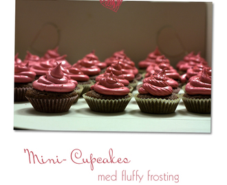 Mini cupcakes med fluffy frosting