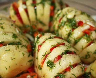 Aardappels uit de oven met paprika en Herbes de Provence