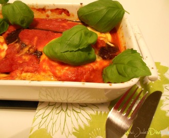 Ovenschotel van aubergine en buffelmozzarella Italiaanse sferen op een doordeweekse dag