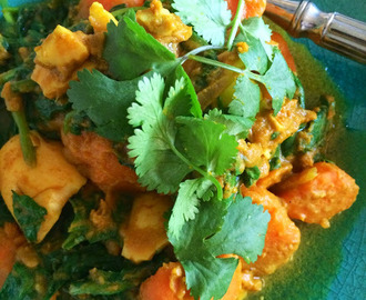 Zoete-aardappel/ei curry met verse spinazie