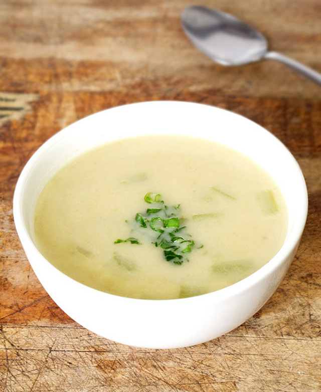 Cream of potato and celery soup