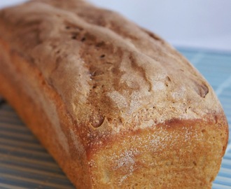 Chleb pszenno-żytni na zakwasie z maślanką