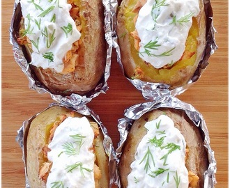 Baked Potatoes com Recheio de Salmão e Cobertura de Cream Cheese