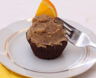 Csokis muffinok gesztenyés-narancsos mázzal, mindenmentesen
