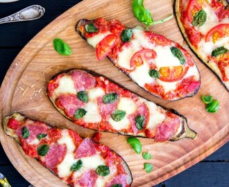 Snelle aubergine pizza’s / vega & salami