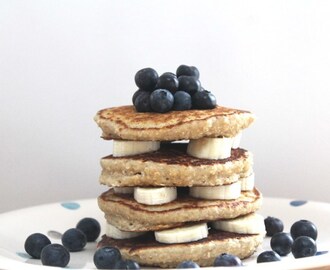Oat Pancakes with Banana & Blueberries