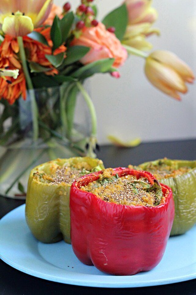 Cheesy Pumpkin Quinoa Stuffed Peppers (Vegan and Gluten Free!) & Le Creuset Giveaway! #PepperParty