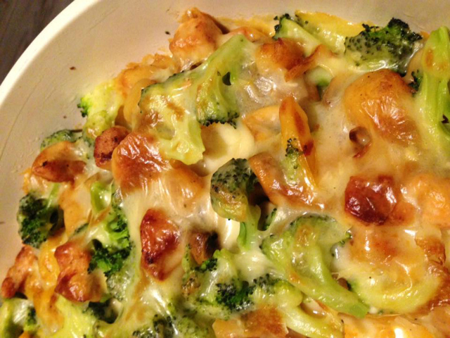 Ovenschotel met broccoli, kip en krieltjes