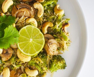 Glutenvrije pasta met cashewnoten en broccoli
