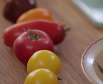 Jamie Oliver – Alap Paradicsom saláta receptje magyarul – videó