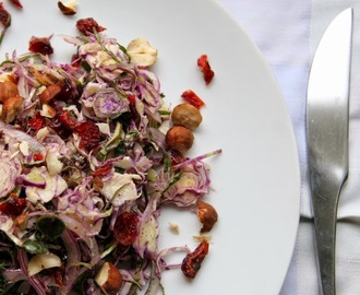 Salade van paarse spruitjes met cranberry en hazelnoot