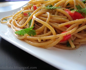 spaghetti aglio e olio, czyli obiad jak u Ewy ...