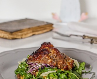 Vöröslencsés - adzuki bab saláta medvehagymás vinaigrette-el, pirított sült oldalassal