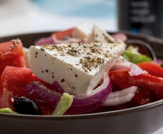 17 tradičných gréckych jedál, ktoré by ste mali ochutnať počas vašej dovolenky v Grécku