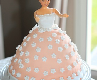 Gâteau princesse version Rainbow cake aux amandes et fleur d'oranger