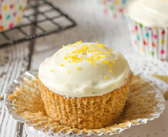 Spiced Cupcakes with Orange Filling and Cream Cheese Frosting