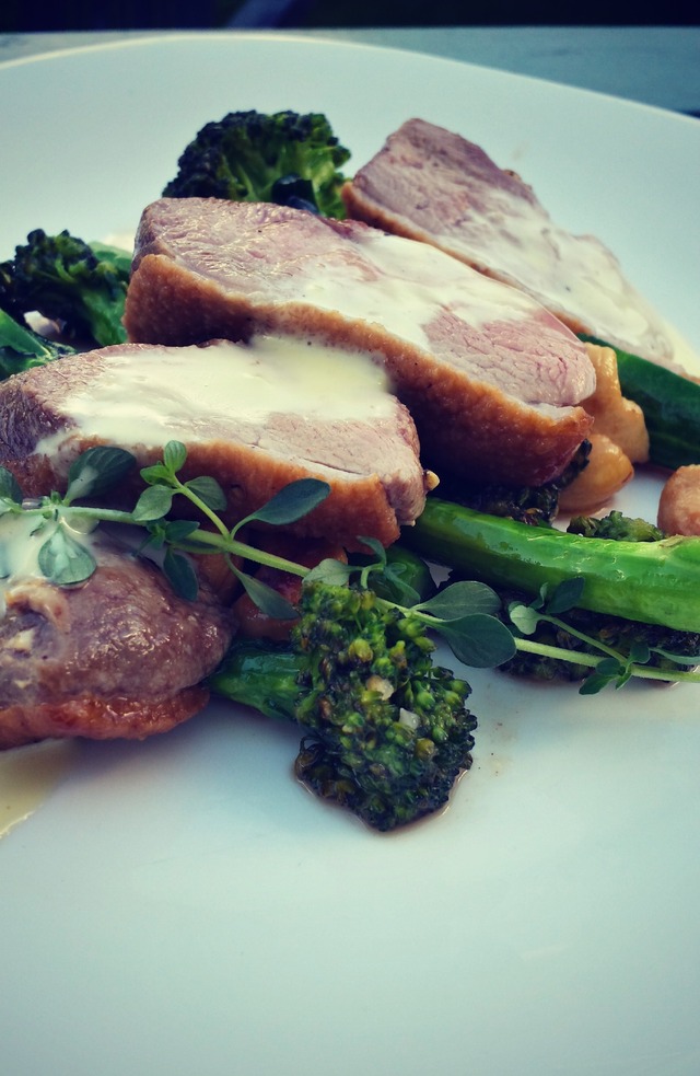 Duck breast with brie cheese sauce and broccoli with cashew nuts!