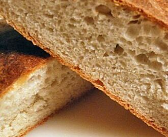 Bröd bakat på vildjäst