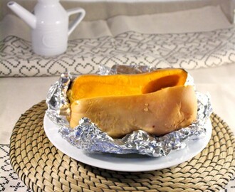 Basisrecept voor pompoenpuree en hapje met pompoen, walnoten en blauwe kaas op zuurdesembrood