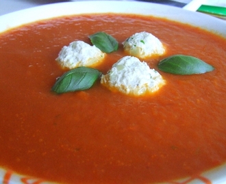 Zupa krem z pieczonych pomidorów i papryki