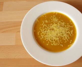 Pikantna zupa krem z dyni