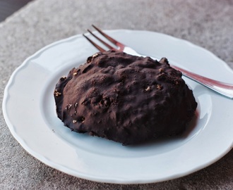 Tortino al cioccolato con cuore di gelato/Chocolate cake with ice cream heart