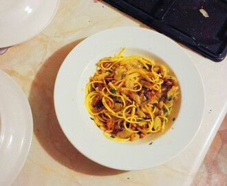 Fennel Spaghetti with Tempeh Sausage Crumble
Lidl! Oh lidl! How...