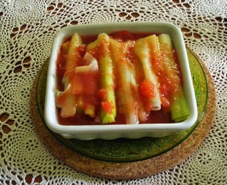 Leeks with Tomato Vinaigrette - very easy