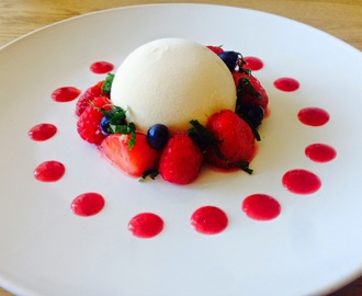 Recipe: Scottish heather honey parfait with summer berries and shortbread crumble