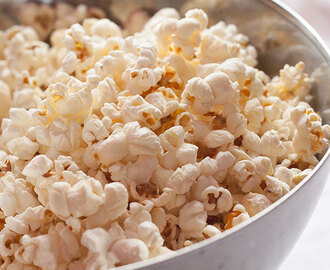 Stove Top Popcorn (No Microwave or Popcorn Maker Necessary!)
