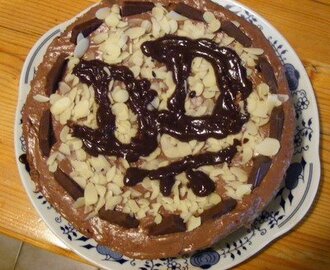 Ünnepi menü: Húsleves, mézes-mustáros karaj és csokoládé torta