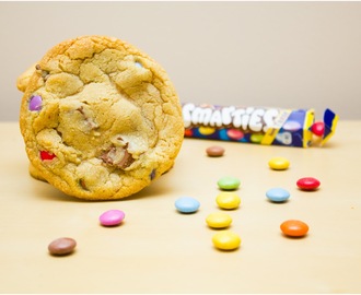Smarties & Chocolate Chunk Cookies