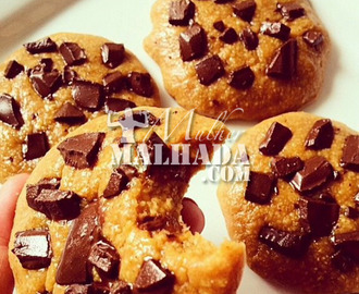 Receita de Cookies Fitness de Manteiga de Amendoim com Gotas de Chocolate