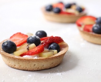 Summer fruit tarts with honeyed ricotta