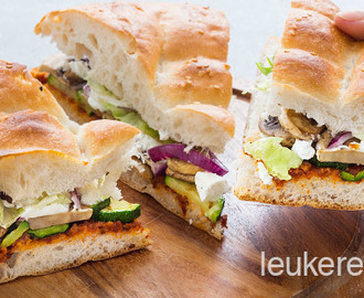 Turks brood sandwich met groenten