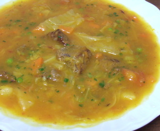Sopa de Legumes com Carne Cremosa