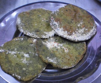 Bhangarapan Bhairi/Mullu Murungai Keerai Vadai/Prickly Amaranth Leaves Fritters