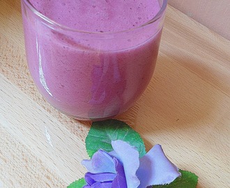 Blueberry Smoothie Recipe  (Using Blueberry preserve)