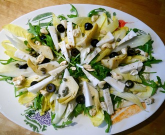 Salade van witlof, blauwe kaas en artisjokharten