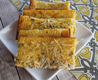 Low Carb Cheesy Bread