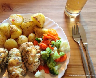 Roladki z piersi kurczaka zapiekane z ziemniakami + gotowane warzywa