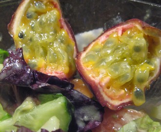 Frisse salade met avocado en grapefruit